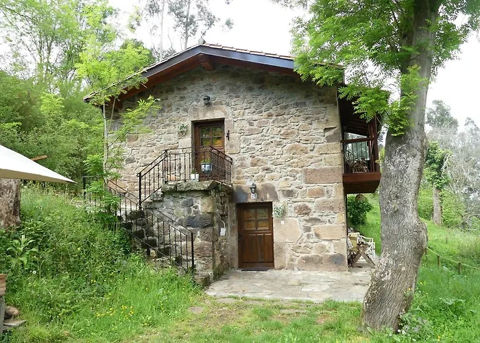 Pasiega Lugas Country house *